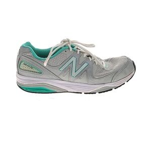 New balance sneakers GUC